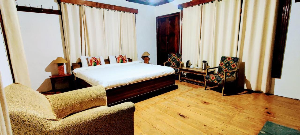 The Sunshine Heritage Bed and Breakfast Manāli Buitenkant foto