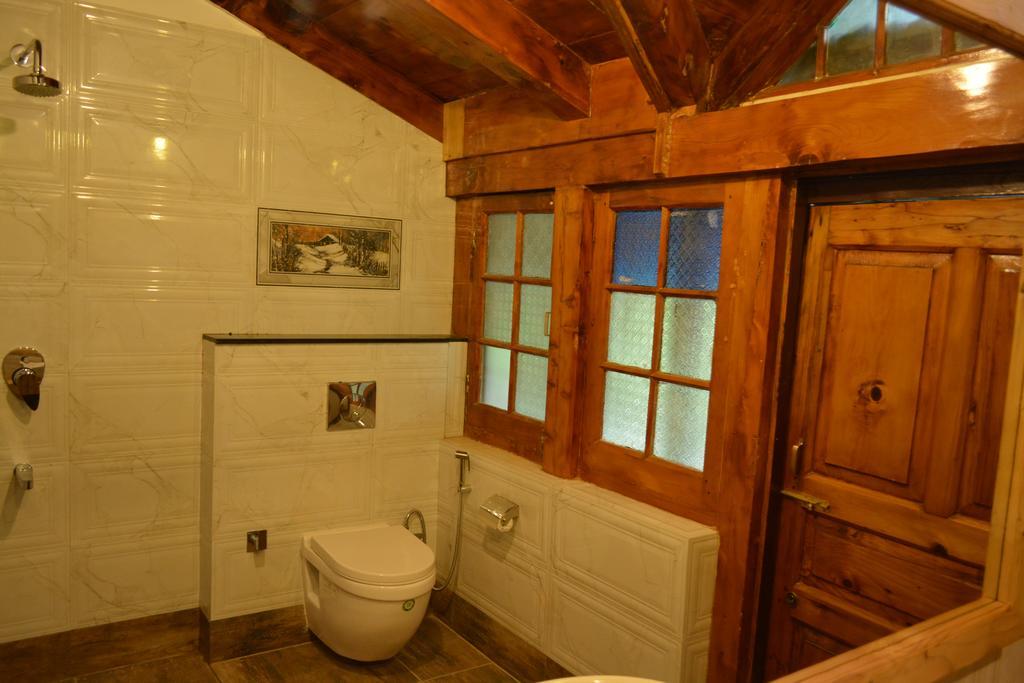 The Sunshine Heritage Bed and Breakfast Manāli Buitenkant foto