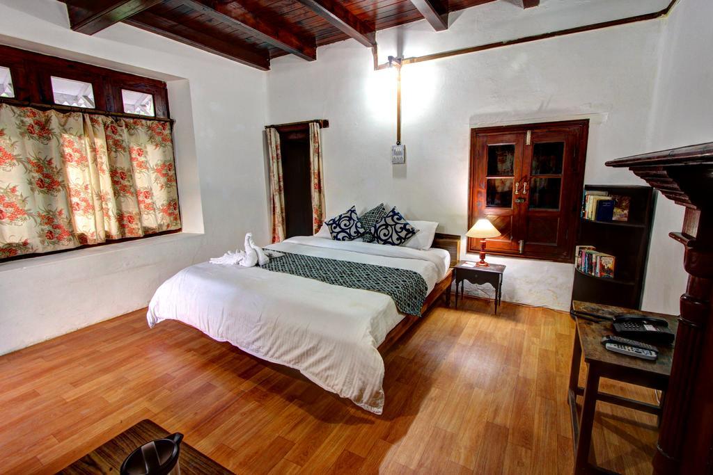The Sunshine Heritage Bed and Breakfast Manāli Buitenkant foto